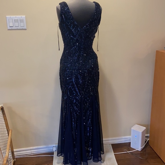 Dark blue sequin and lace dress - Picture 3 of 4